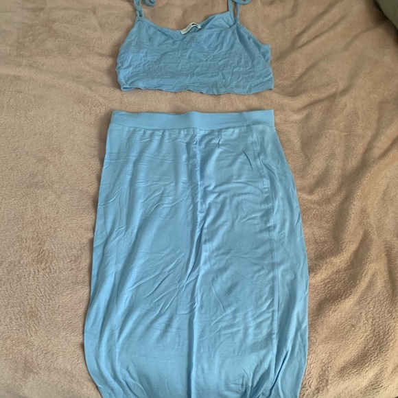Fashion Nova baby blue matching skirt set - Picture 2 of 2